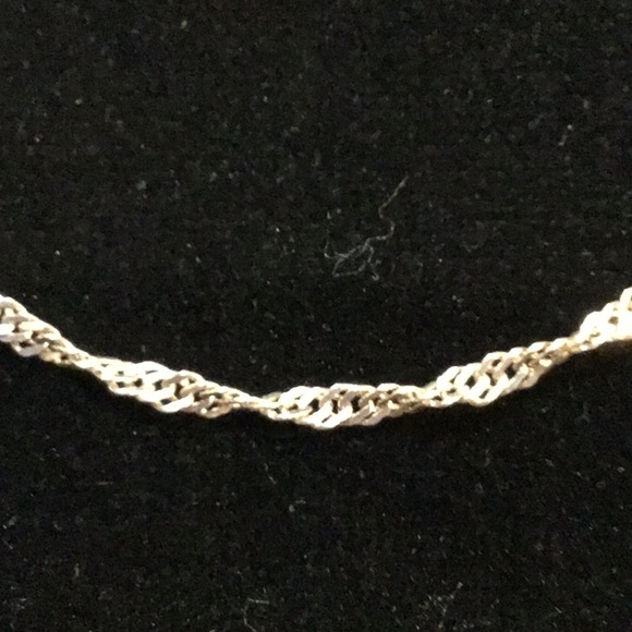 Sparkly sterling twisted chain link necklace. - Picture 3 of 6